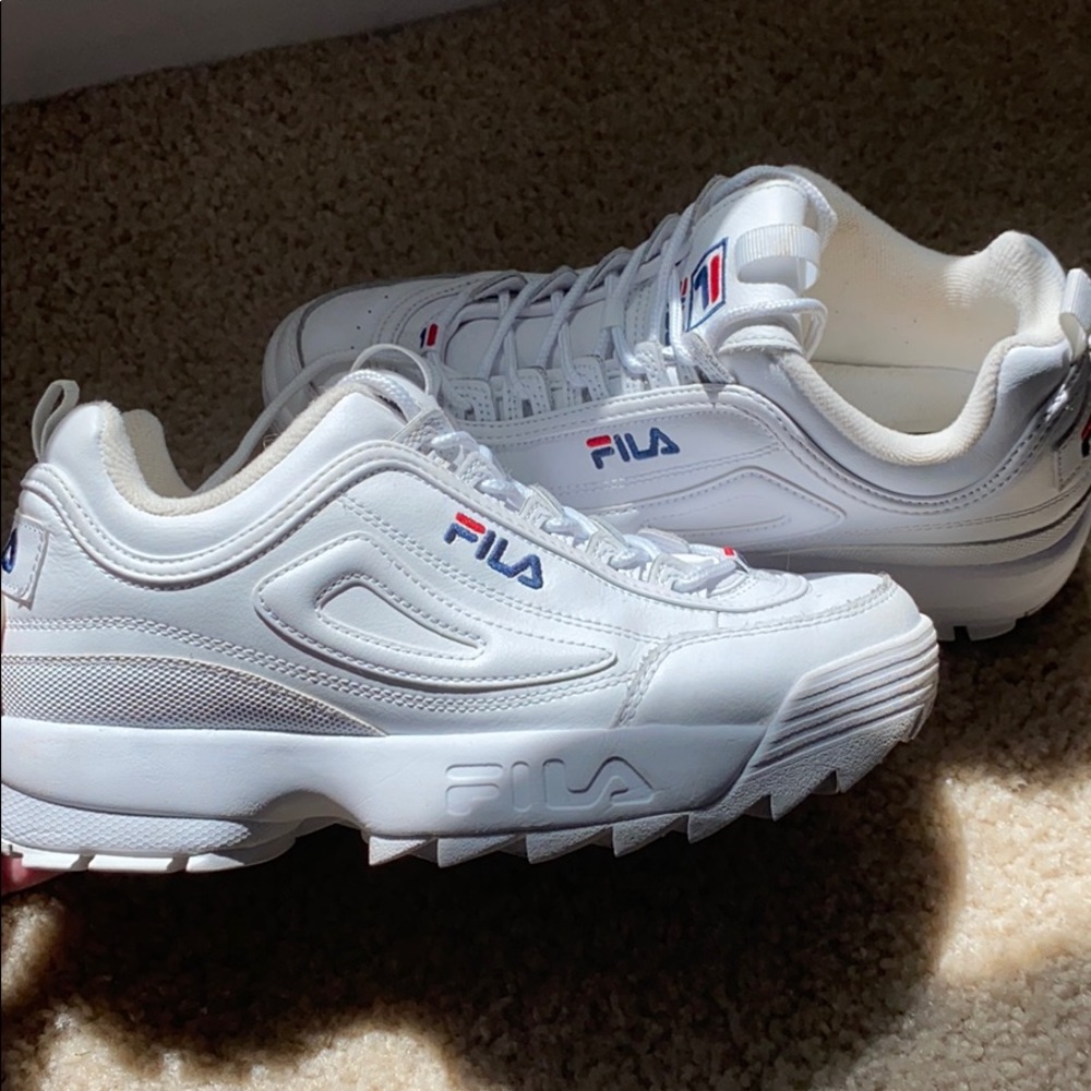 Size 8.5 Women’s Fila Disruptor II